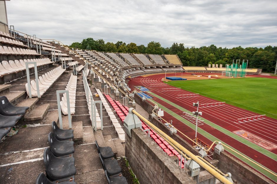 Teismo sprendimas stabdyti darbus stadione prieštarauja įstatymams?