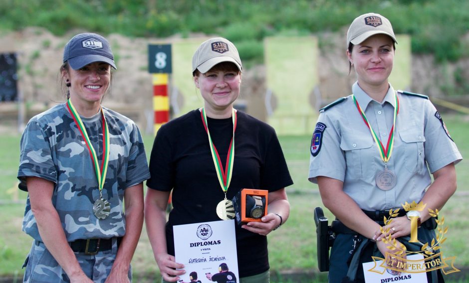 Alytuje rankos taiklumą miklino policininkai iš visos Lietuvos