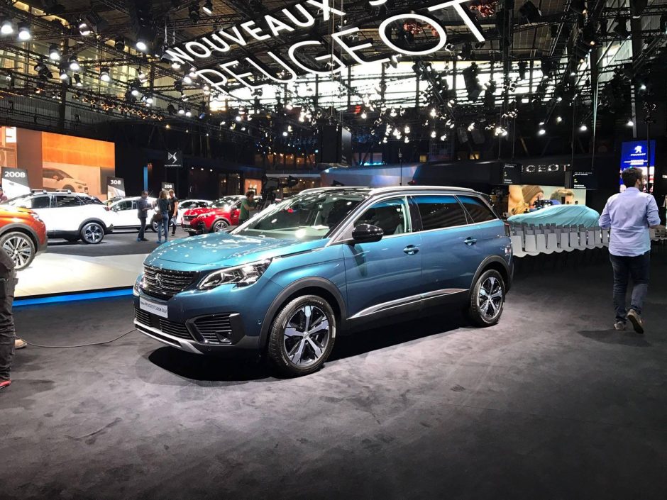 Paryžiaus automobilių parodoje „Peugeot“ pristato tris naujus modelius