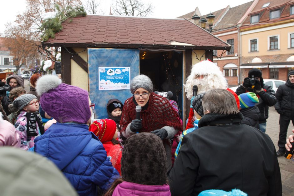 Debesų eglė padiktavo kalėdinio miestelio stilių