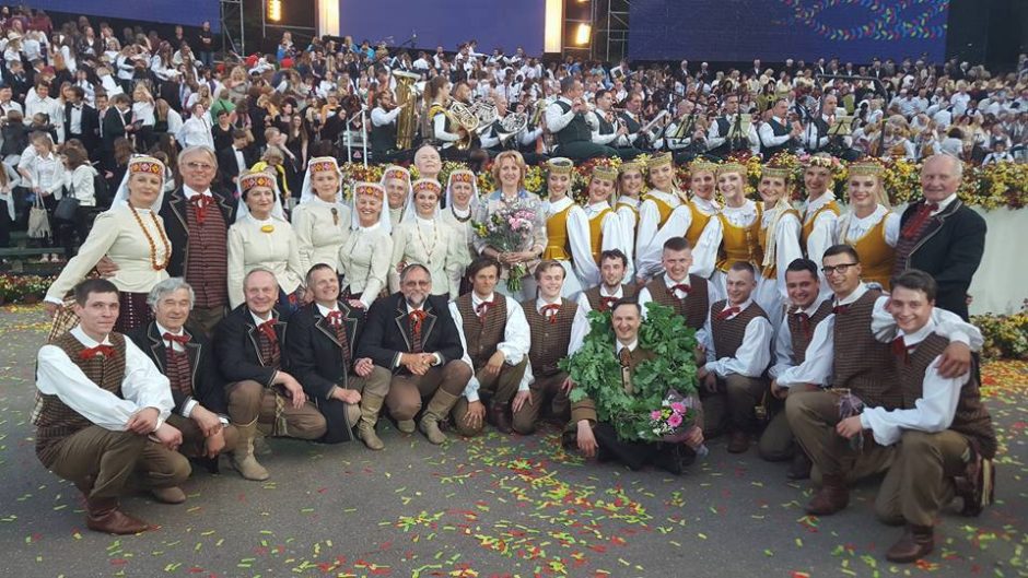 Tautinių šokių ansambliui „Rasa“ – pusšimtis metų