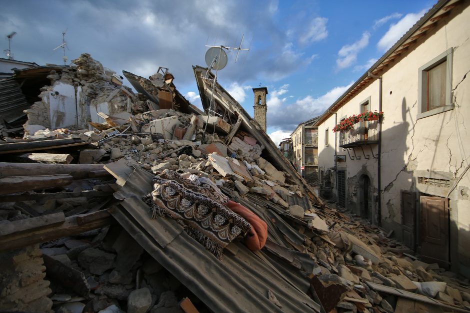 Tarp žemės drebėjimo Italijoje aukų – aštuoni užsieniečiai