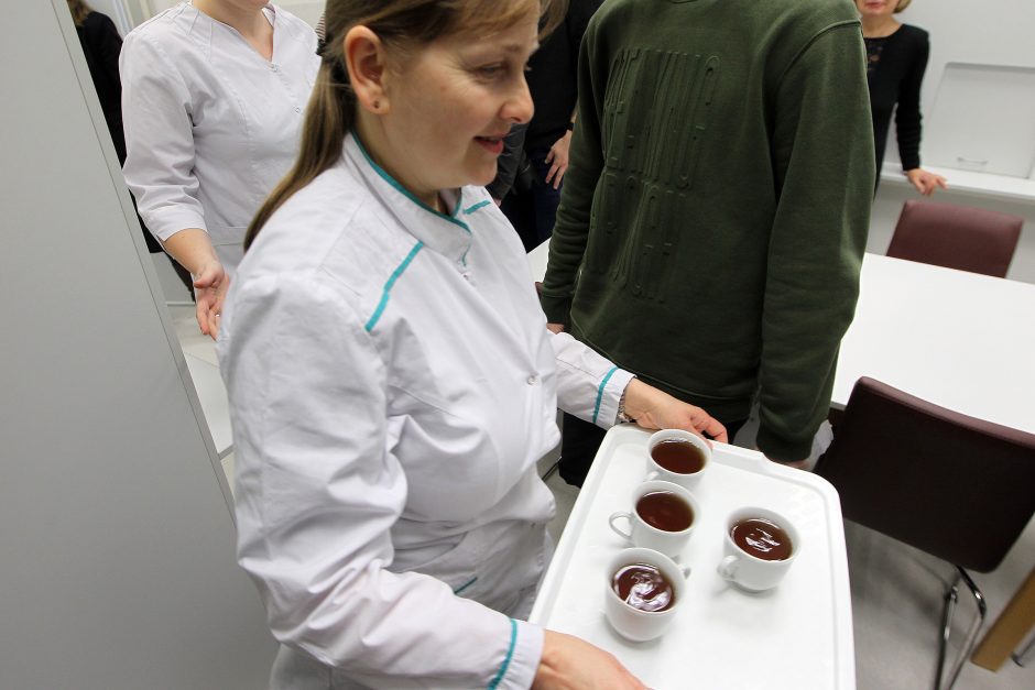 Ragauti maisto – į mokslo laboratoriją: „Lidl“ atskleidė, kaip tobulina produktus
