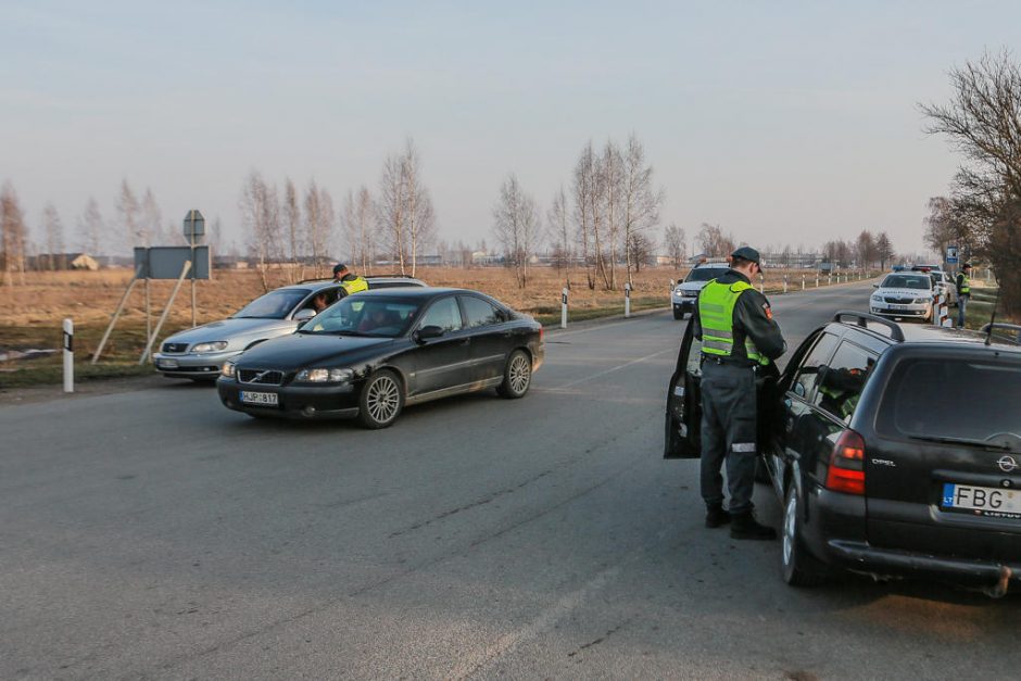 Savaitgalio reidas: girti – ir vairuotojai, ir dviratininkai