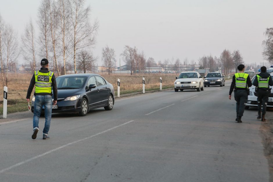 Savaitgalio reidas: girti – ir vairuotojai, ir dviratininkai