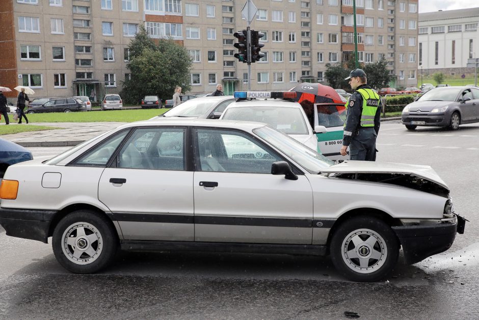 Avarijoje mašiną mėtė kaip plunksnelę