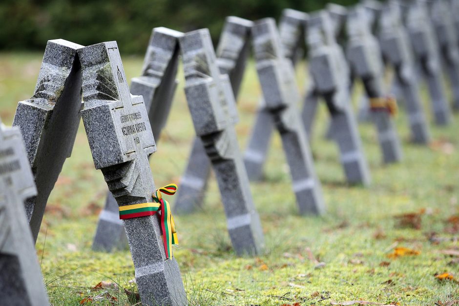 Memorialo žuvusiems karininkams atidengimas