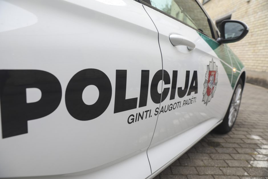 Netrukus keliuose patruliuos trys dešimtys naujų policijos automobilių