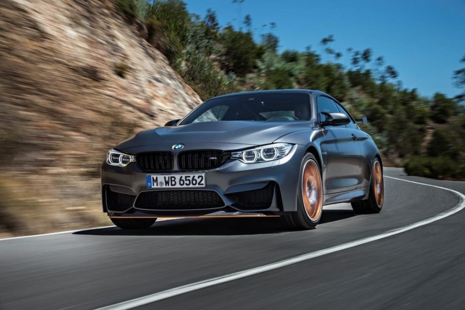 Sportiškas „BMW M4 GTS“ – su „ekraniniais“ galiniais žibintais