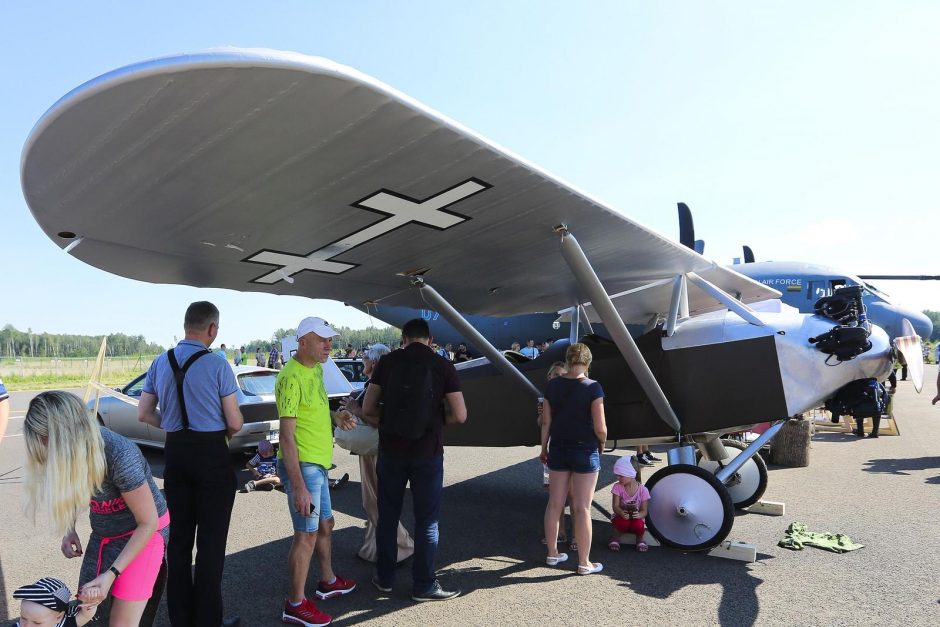 Kauno oro uoste – dūzgianti aviacijos šventė 