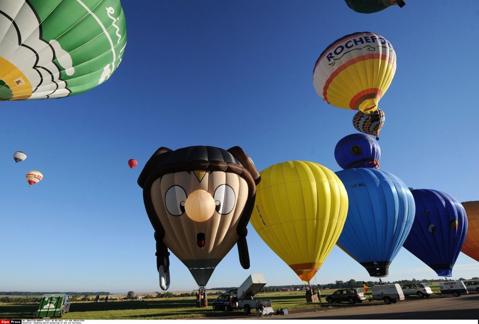 Prancūzijoje karšto oro balionų festivalyje - du pasaulio rekordai