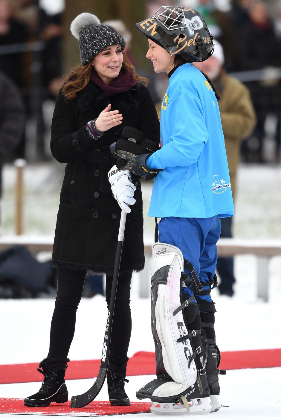 Švedijoje viešintis Britanijos princas Williamas ir jo žmona Kate išbandė bandį