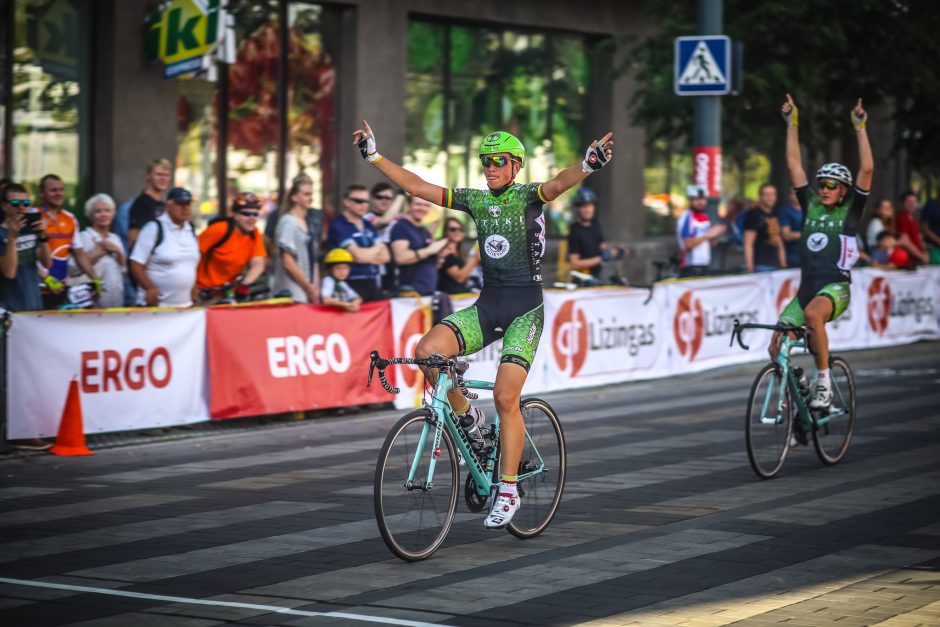 100 kilometrų lenktynes Vilniaus gatvėmis laimėjo P. Šiškevičius