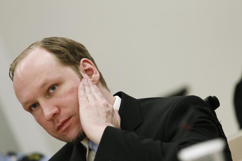 Norvegijos premjeras stiprina saugumą šalyje po Breiviko išpuolių