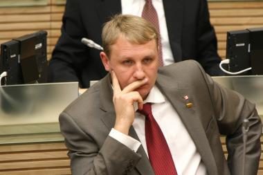 Vietoj Seimo posėdžių socialdemokratas A.Šedžius išvyko į užsienį 