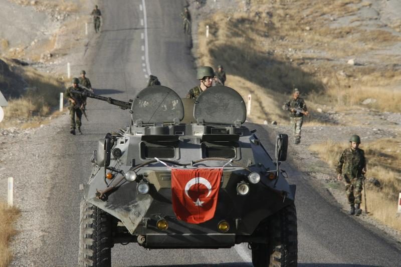 Kurdų sukilėliai oficialiai paskelbė paliaubas su Turkija