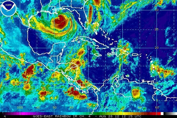 Uraganas „Isaac“ pasiekė sausumą ir juda link Naujojo Orleano