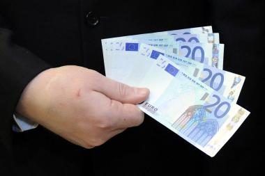 Europoje daugėja suklastotų eurų