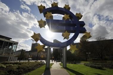 Mažiau gyventojų pritaria greitesniam euro įvedimui
