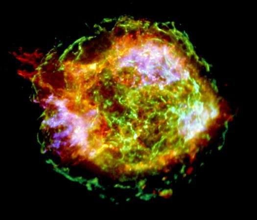 Rasta radioaktyviomis supernovos liekanomis mitusių bakterijų fosilijų