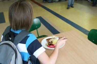 Vienoje Ukrainos mokykloje maistu apsinuodijo beveik 60 vaikų