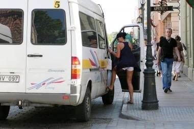 Klaipėdos valdžia nusileido maršrutinių taksi vežėjams