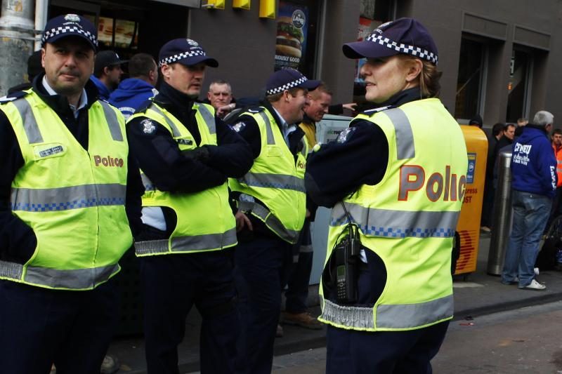 Australijoje tūkstančiai žmonių protestavo dėl moters nužudymo