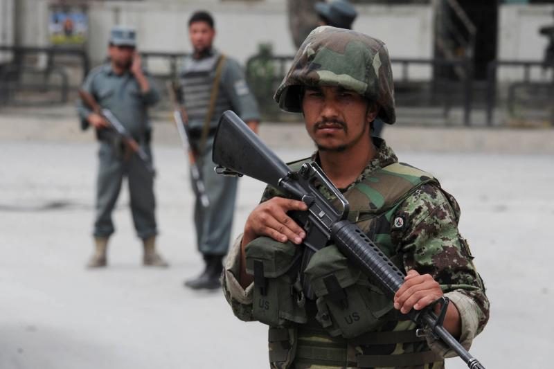Sprogimas Afganistane prie NATO būstinės nusinešė šešias gyvybes