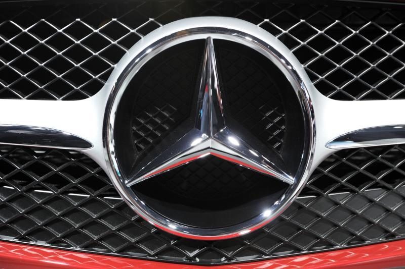 „Apple Siri“ įsitaisė A-klasės „Mercedes“ automobiliuose