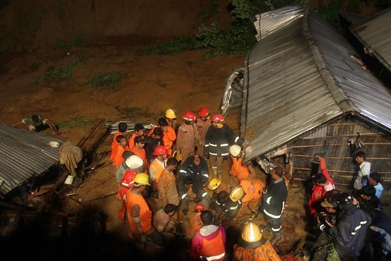 Bangladeše dėl liūčių ir nuošliaužų žuvo 51 žmogus