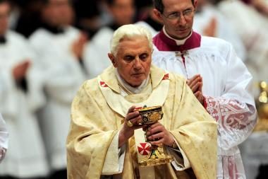 Popiežiaus pamokslininkas: kaltinimai Bažnyčiai prilygsta antisemitizmui