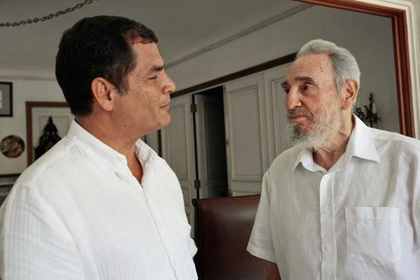 Popiežius po mišių Havanoje susitiko su buvusiu Kubos vadovu F.Castro