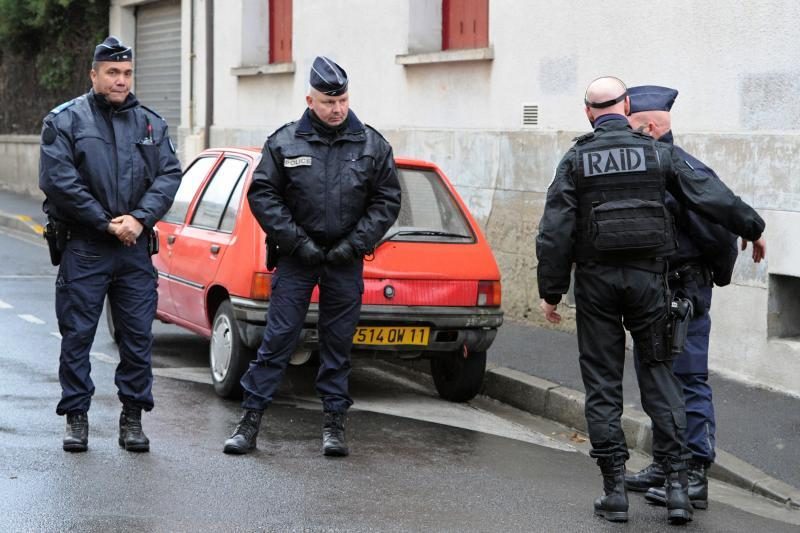 Prancūzų policininkams buvo nurodyta sučiupti žudiką gyvą