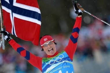 Norvegės buvo nepralenkiamos slidinėjimo estafečių lenktynėse