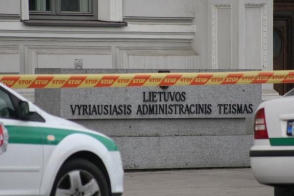 Grasinta susprogdinti teismus Vilniuje ir Šiauliuose