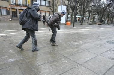 Plikledis per sunki užduotis ir policininkams 