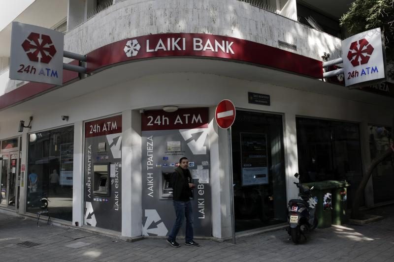 Kipre bankai atsidarys antradienį, išskyrus du labiausiai pažeistus