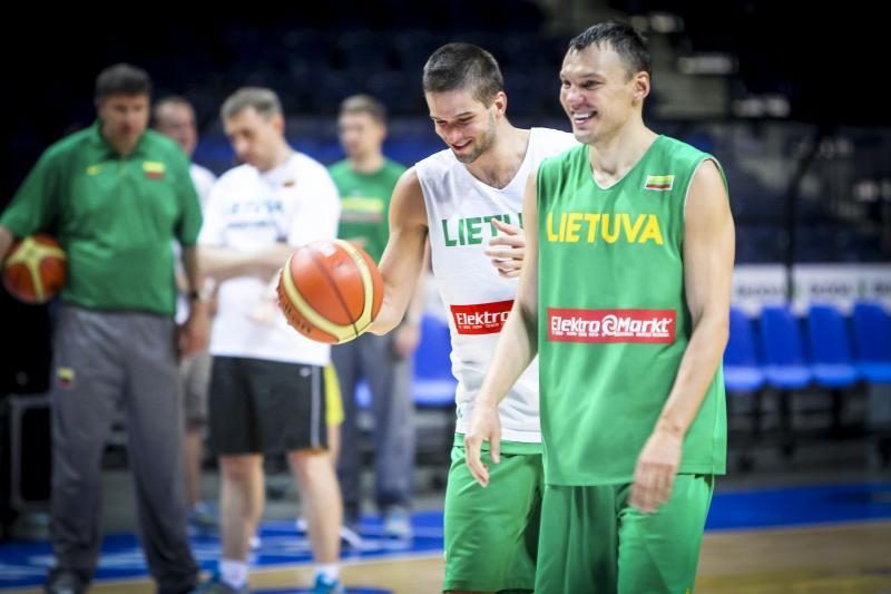 L.Kleiza: mano kapitono kalboje daug pyp pyp pyp