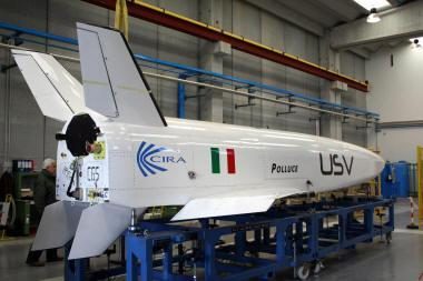 Italija bando kosminį lėktuvą