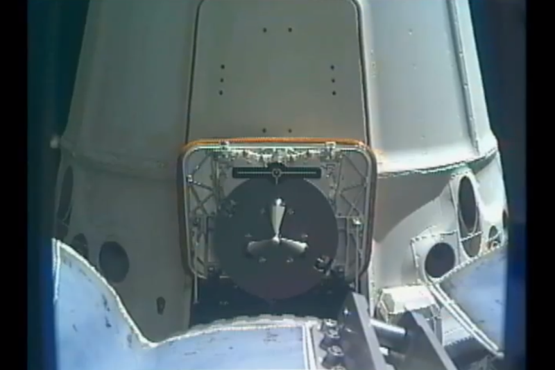 Krovinių siuntą atgabenusi „SpaceX“ kapsulė atsiskyrė nuo TKS