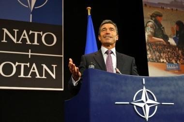 Britanijos valdžia remia NATO reformą