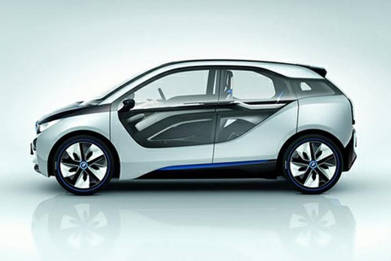 BMW pradėjo elektromobilio „i3“ testavimo darbus