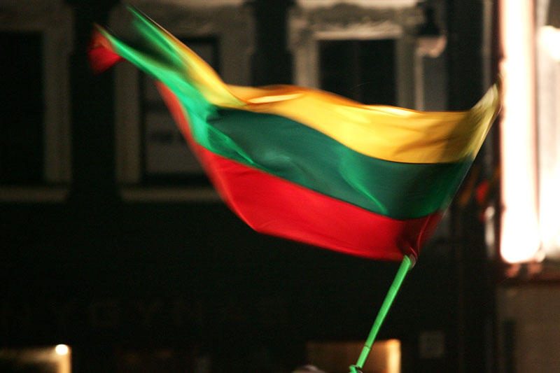 Olimpiečiams - Lietuvos žmonių vardais išausta valstybės vėliava 