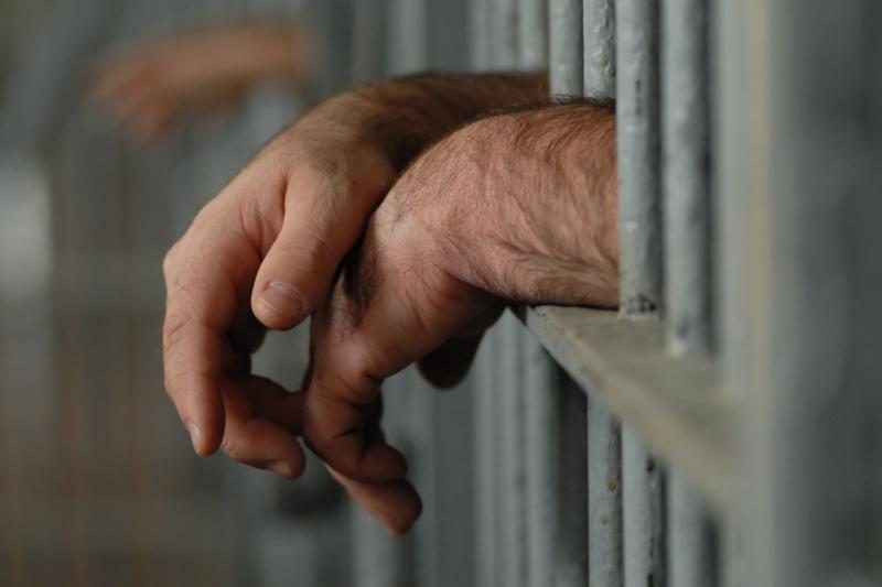 Į įkalinimo įstaigą laiku negrįžęs nuteistasis sulaikytas po paros