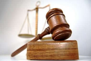 Pavaldinius išnaudojusių VSAT pareigūnų teismas nuo bausmės neišgelbėjo