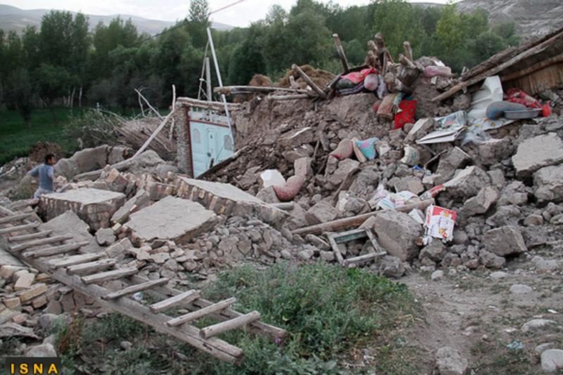 Irane žemės drebėjimų aukų skaičius padidintas iki 306
