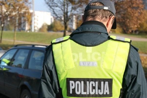 Sugautas neblaivus vairuotojas pareigūnams siūlė 120 litų kyšį