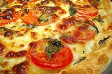 Lenkijoje iškepta ilgiausia pasaulyje pica