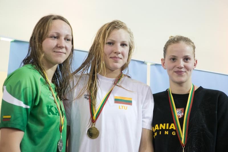 R. Meilutytė tapo Lietuvos čempione ir įspūdingai pagerino rekordą