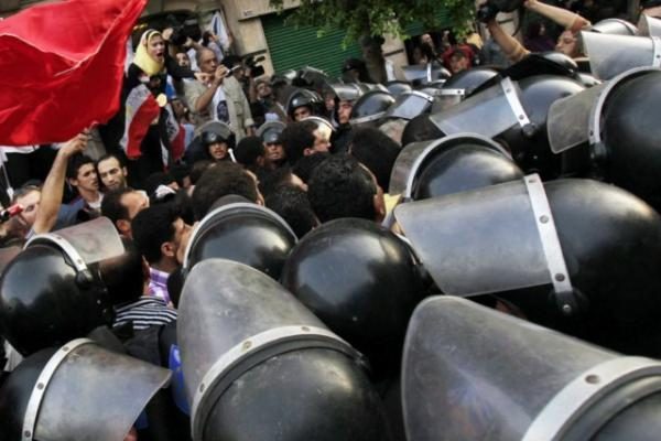 Egipte vyko protestai prieš prezidento posto perdavimą Mubarako sūnui